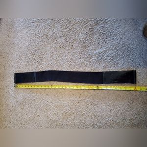 Black stretchy belt